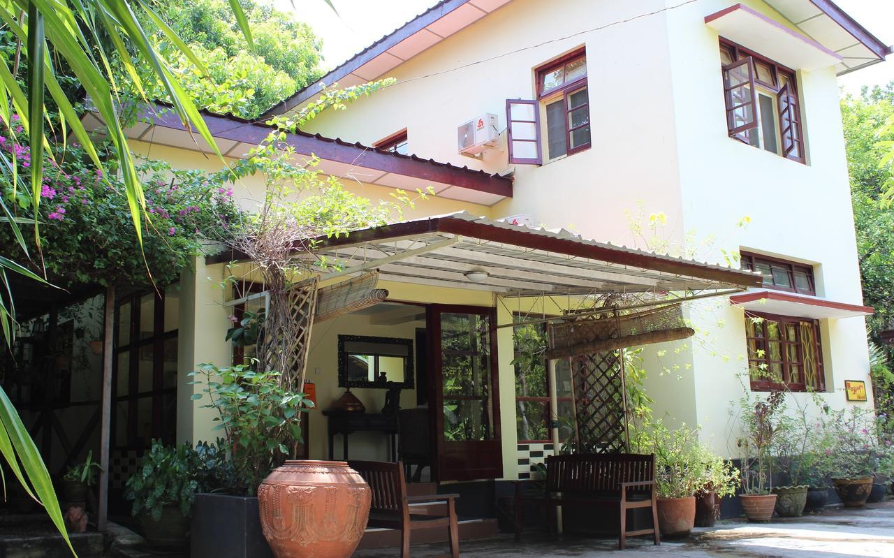 Alamanda Inn, Boutique Hotel And French Restaurant Yangon Dış mekan fotoğraf
