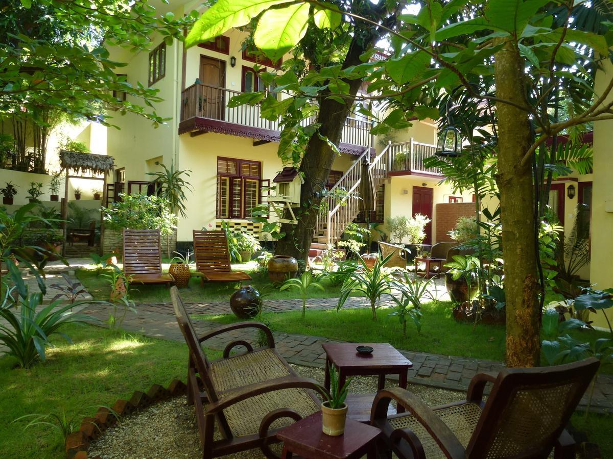 Alamanda Inn, Boutique Hotel And French Restaurant Yangon Dış mekan fotoğraf